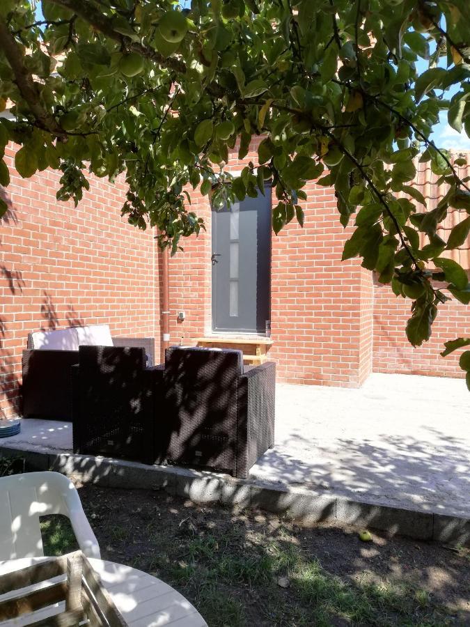 Au Cochon Qui Rit Apartman Flines-Les-Mortagne Kültér fotó